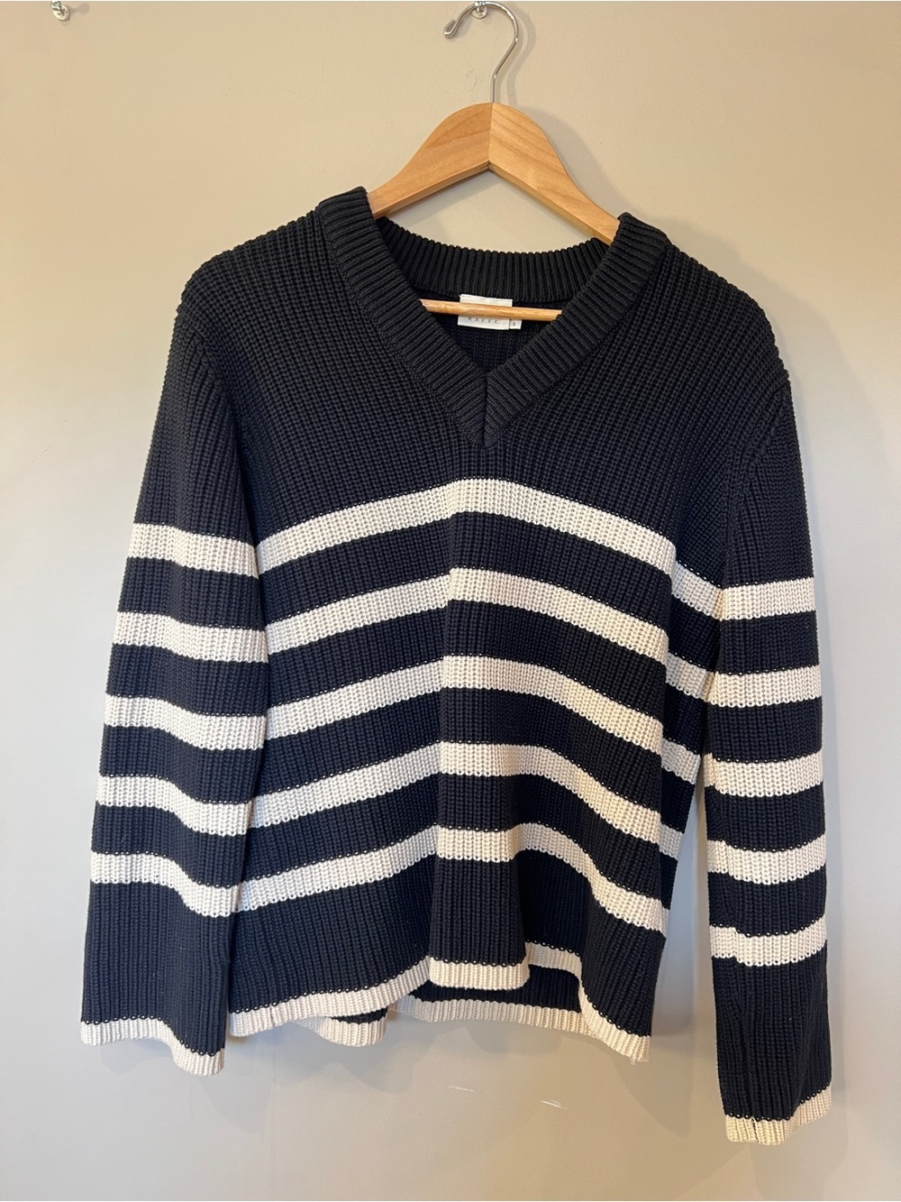 KAFFE Striped V-Neck Knit Sweater Women’s Small Navy Cream Chunky Pullover Cozy - Picture 3 of 6